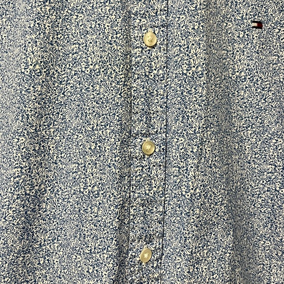 Tommy Hilfiger Men’s Button-Down Shirt – Blue Floral Print, Size Medium - Picture 4 of 12